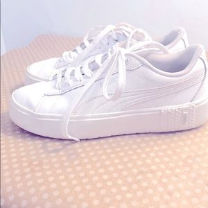 Women’s PUMA Smash Platform V2 Sneaker